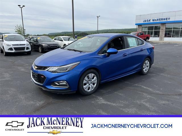 2018 Chevrolet Cruze Vehicle Photo in TULLY, NY 13159-3159