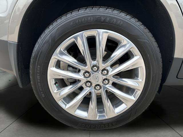 2017 Cadillac XT5 Vehicle Photo in MANITOWOC, WI 54220-5838