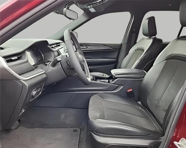 2023 Jeep Grand Cherokee Vehicle Photo in OSHKOSH, WI 54904-7811