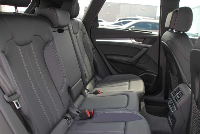2024 Audi Q5 Vehicle Photo in SUGAR LAND, TX 77478