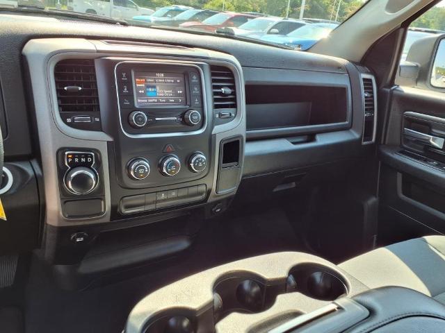 2021 Ram 1500 Classic Vehicle Photo in EMPORIA, VA 23847-1235