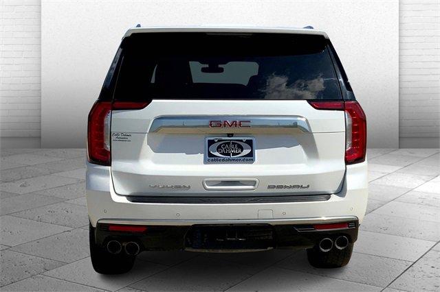 2022 GMC Yukon XL Vehicle Photo in TOPEKA, KS 66609-0000