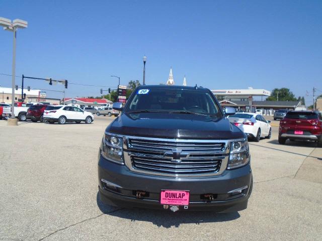 Used 2020 Chevrolet Tahoe Premier with VIN 1GNSKCKC1LR105312 for sale in Independence, IA