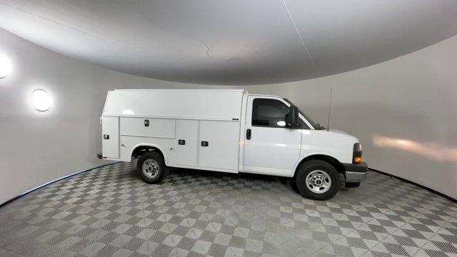 2024 GMC Savana Cutaway 3500 Vehicle Photo in GILBERT, AZ 85297-0402