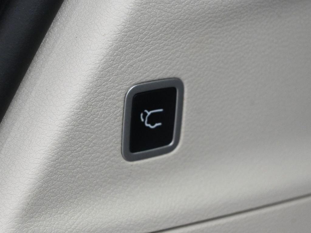 2021 Chrysler Pacifica Vehicle Photo in Marion, IA 52302