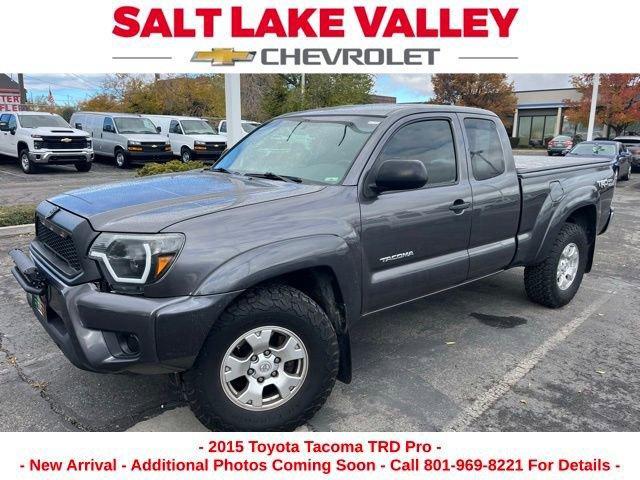 Select 2015 Toyota Tacoma