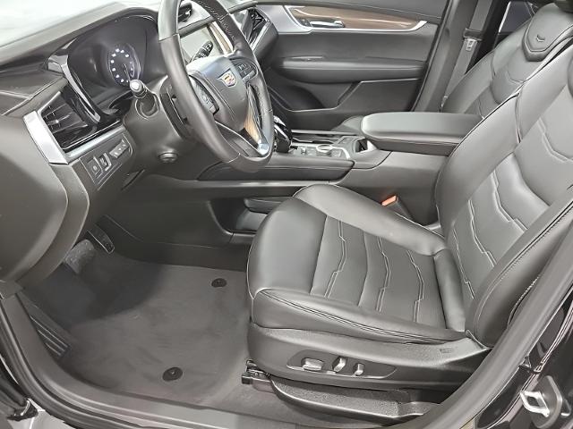 2024 Cadillac XT6 Vehicle Photo in GREEN BAY, WI 54303-3330