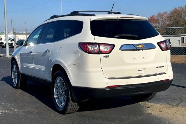 Used 2015 Chevrolet Traverse 1LT with VIN 1GNKRGKD4FJ197126 for sale in Van Buren, AR