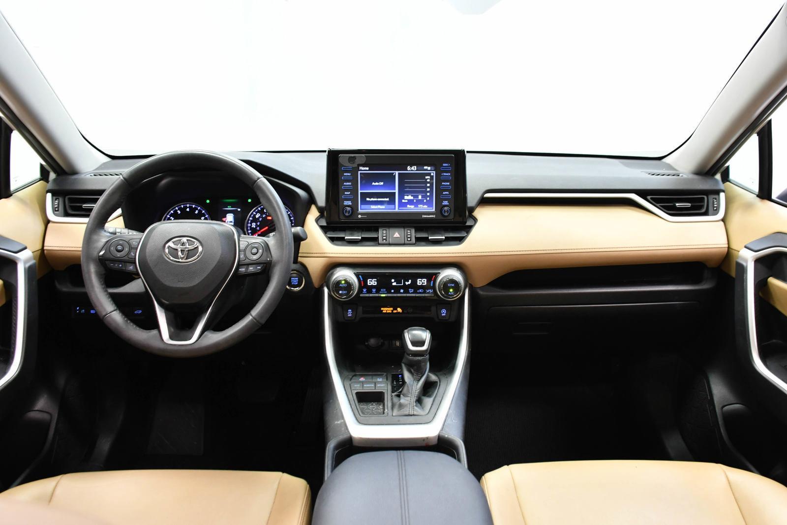 2021 Toyota RAV4 Vehicle Photo in DALLAS, TX 75235