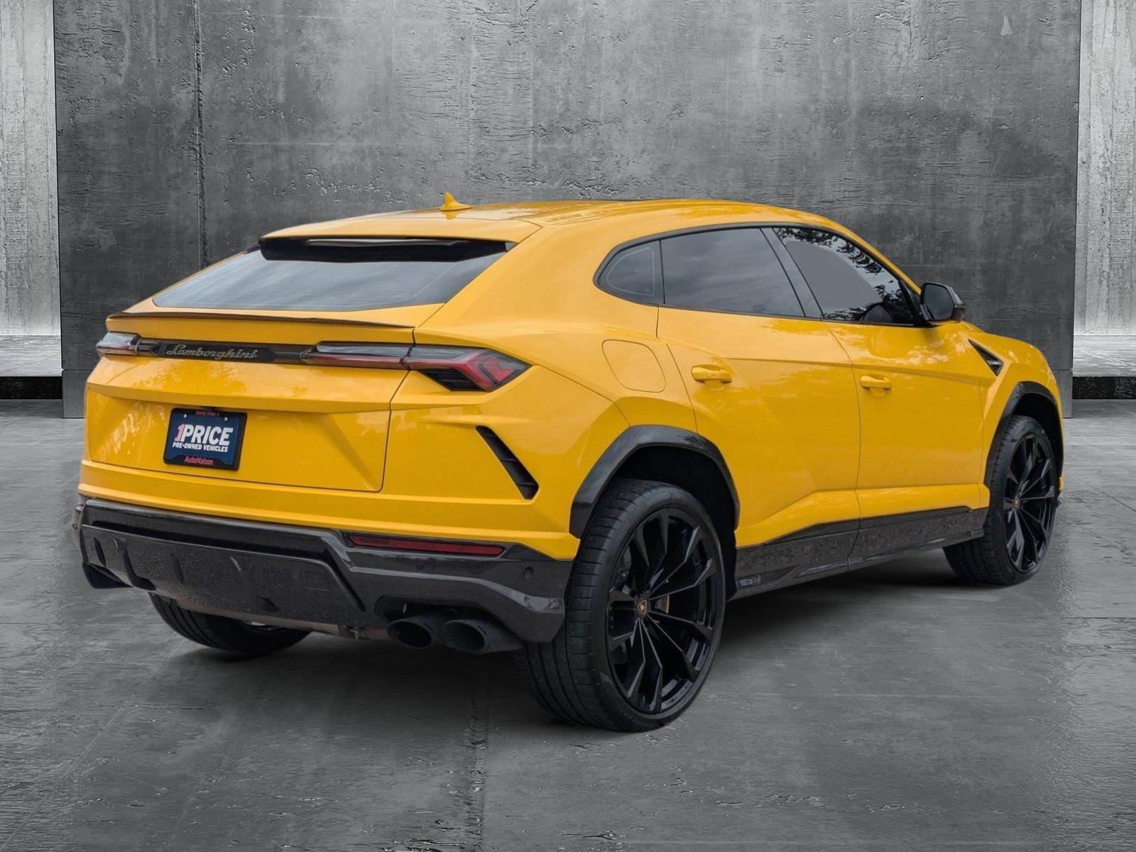 2020 Lamborghini Urus Vehicle Photo in Sarasota, FL 34231