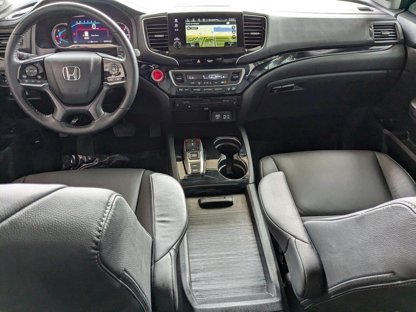 2022 Honda Pilot Vehicle Photo in Miami, FL 33015