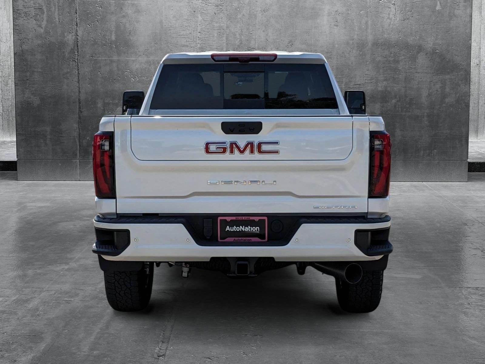 2024 GMC Sierra 2500 HD Vehicle Photo in GOLDEN, CO 80401-3850