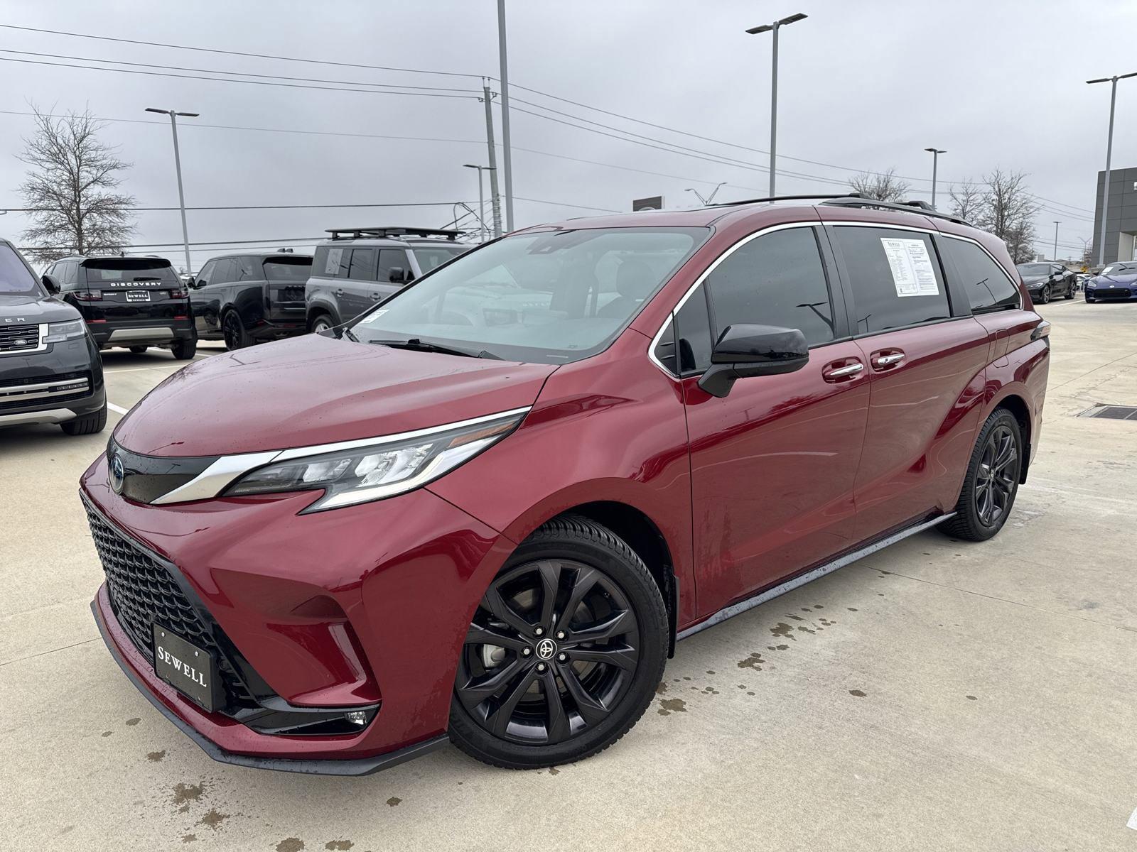 2022 Toyota Sienna Vehicle Photo in AUSTIN, TX 78717