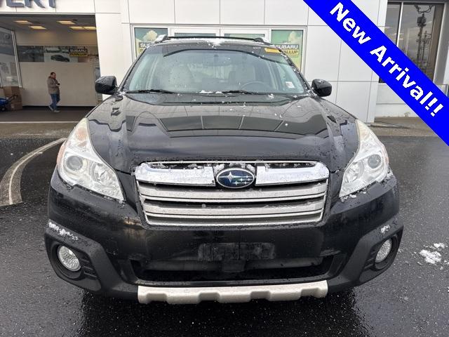 2013 Subaru Outback Vehicle Photo in Puyallup, WA 98371