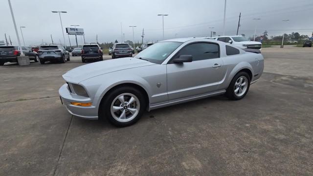 2009 Ford Mustang Vehicle Photo in CROSBY, TX 77532-9157