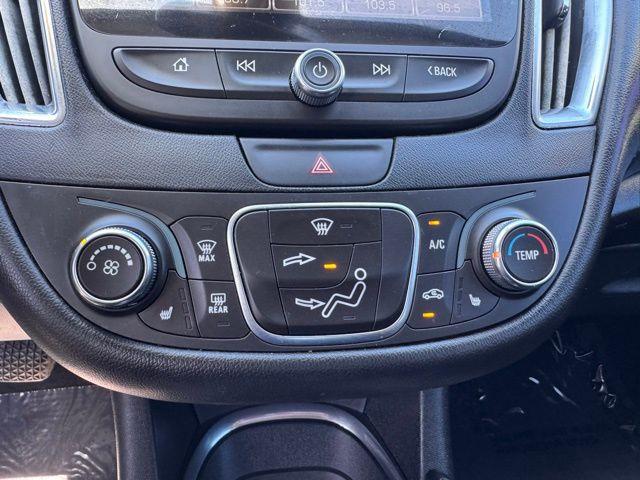 2017 Chevrolet Malibu Vehicle Photo in DELRAY BEACH, FL 33483-3294