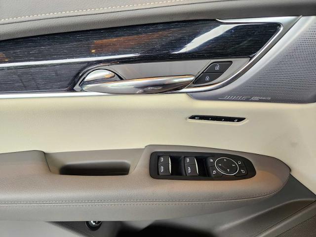 2025 Cadillac XT6 Vehicle Photo in HOUSTON, TX 77079