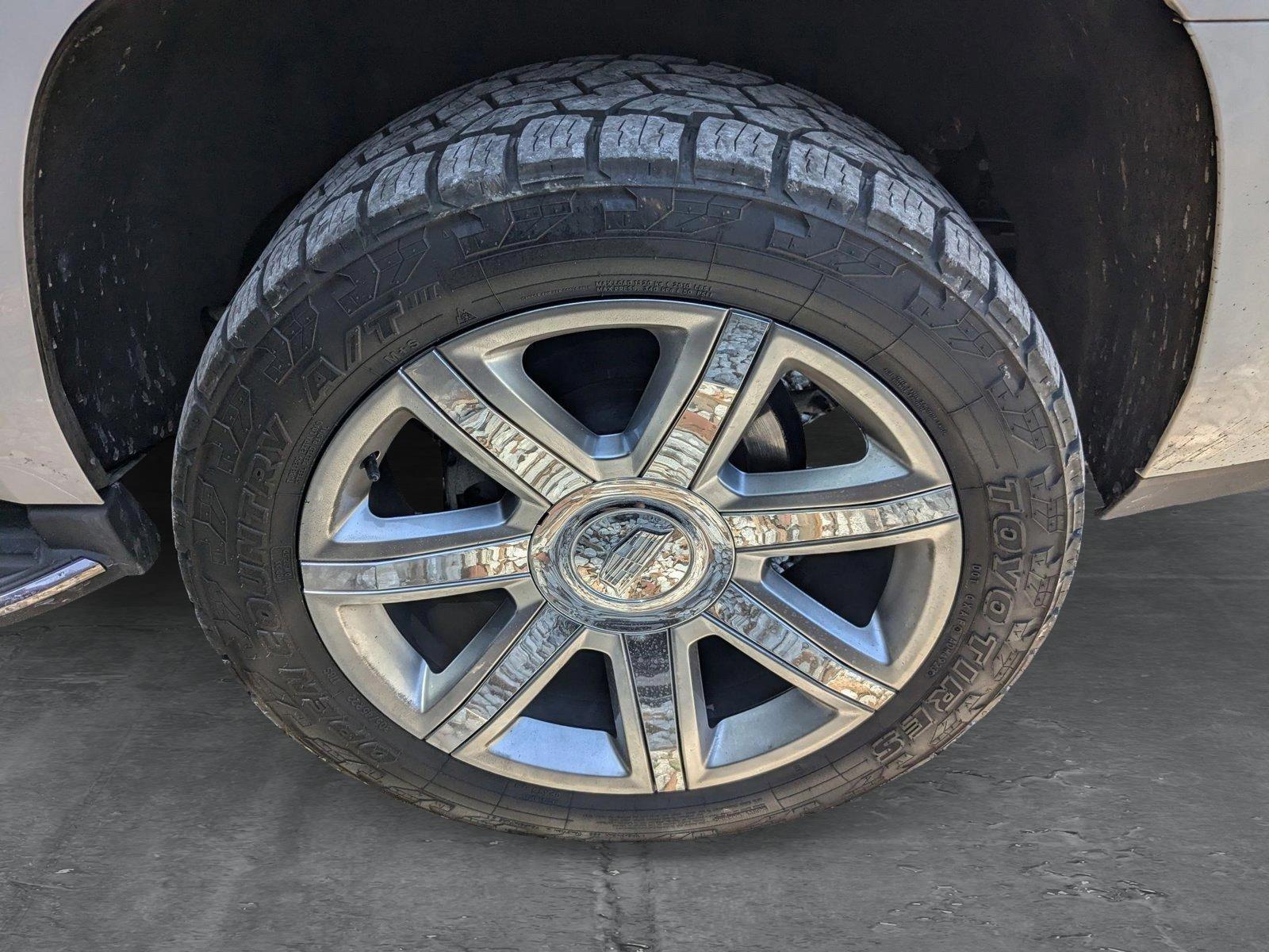 2017 Cadillac Escalade Vehicle Photo in Tampa, FL 33614