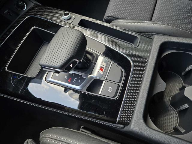 2025 Audi SQ5 Vehicle Photo in SUGAR LAND, TX 77478