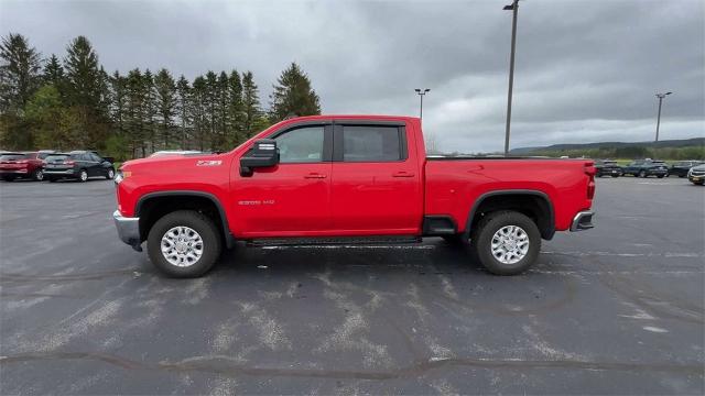 2022 Chevrolet Silverado 2500 HD Vehicle Photo in TULLY, NY 13159-3159