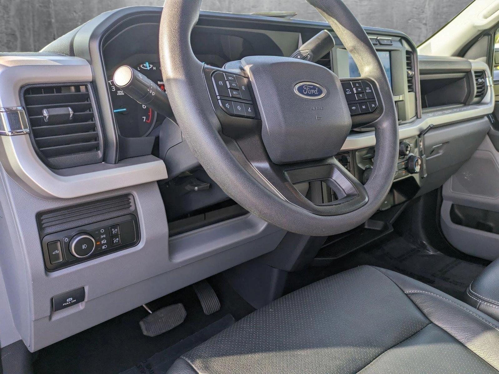 2024 Ford Super Duty F-250 SRW Vehicle Photo in Jacksonville, FL 32244