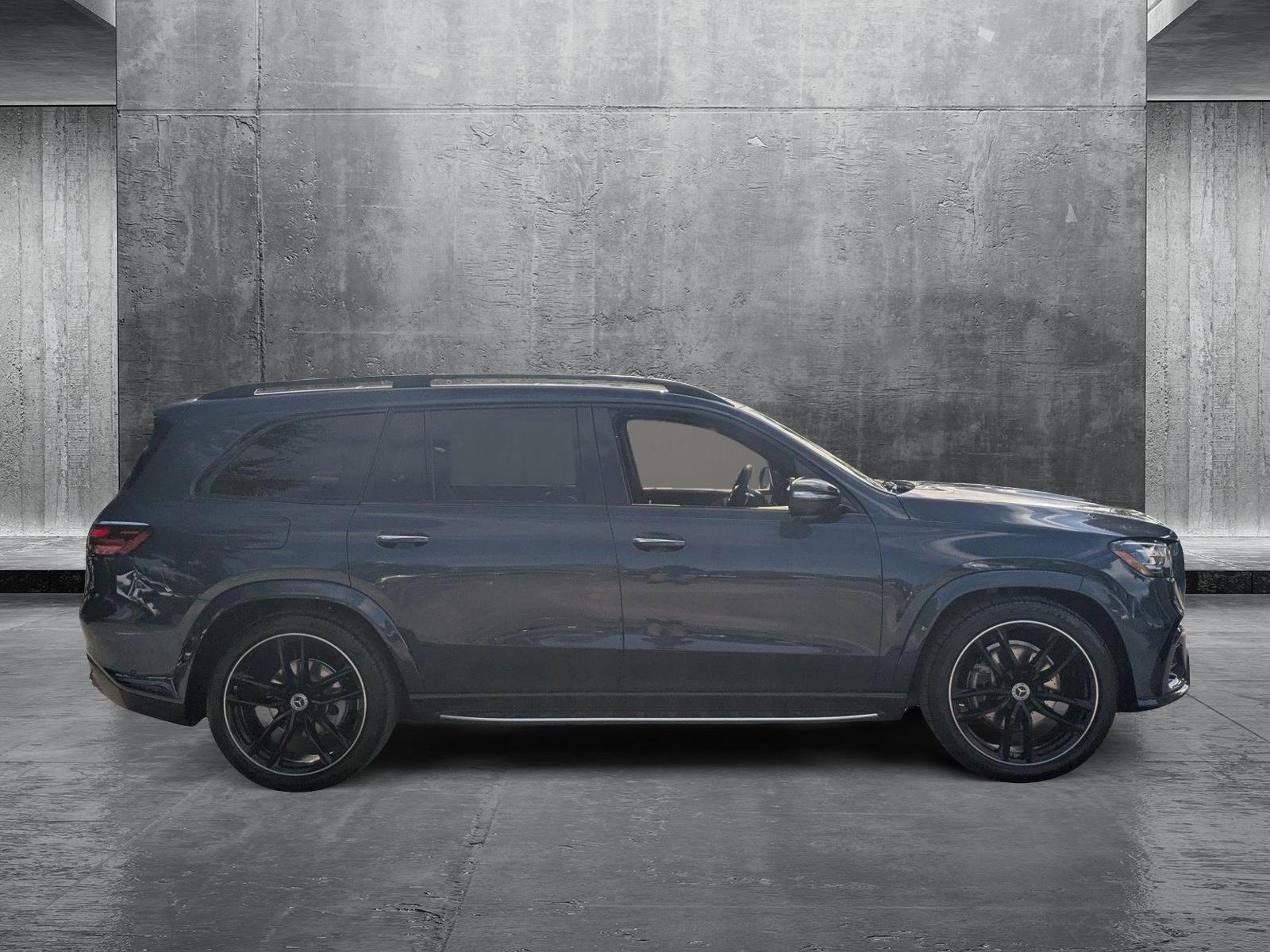 2024 Mercedes-Benz GLS Vehicle Photo in Coconut Creek, FL 33073