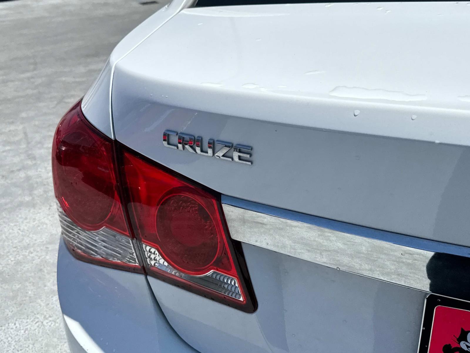 2014 Chevrolet Cruze Vehicle Photo in LOS ANGELES, CA 90007-3794