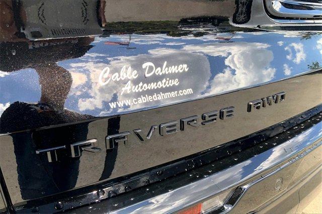 2025 Chevrolet Traverse Vehicle Photo in KANSAS CITY, MO 64114-4502