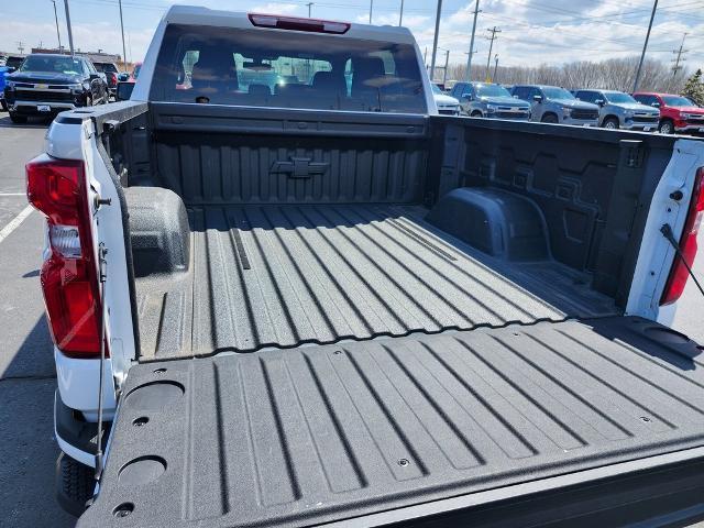 2022 Chevrolet Silverado 1500 LTD Vehicle Photo in GREEN BAY, WI 54304-5303