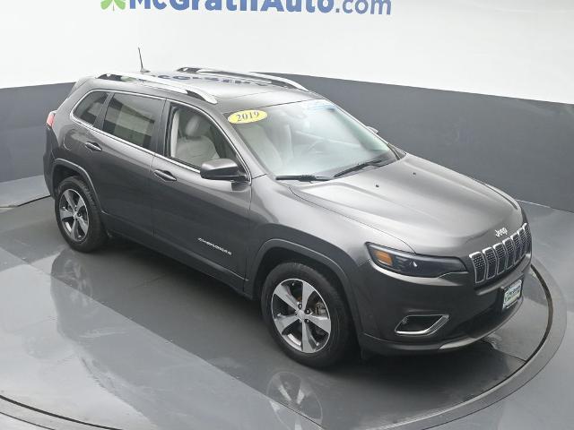2019 Jeep Cherokee Vehicle Photo in Cedar Rapids, IA 52402
