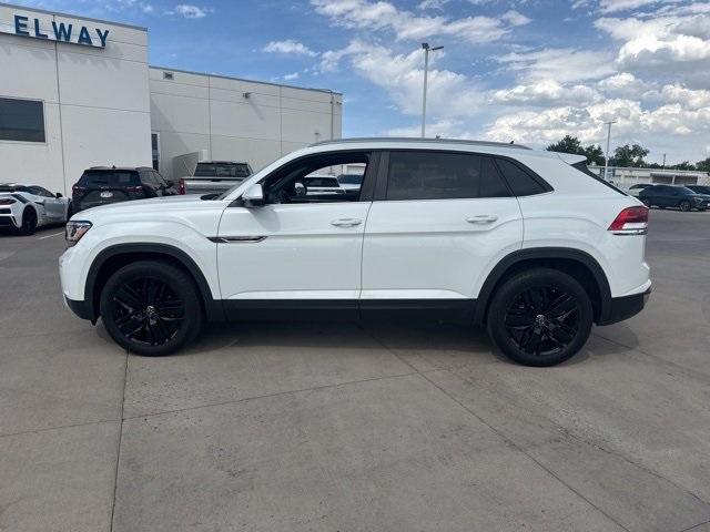 2021 Volkswagen Atlas Cross Sport Vehicle Photo in ENGLEWOOD, CO 80113-6708