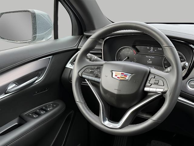 2024 Cadillac XT6 Vehicle Photo in GREEN BAY, WI 54303-3330