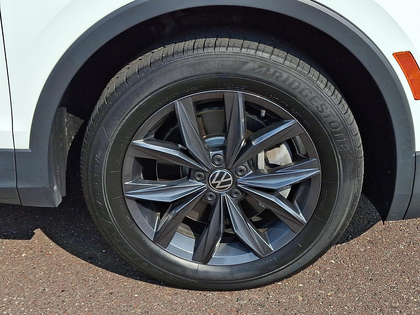 2022 Volkswagen Tiguan Vehicle Photo in Willow Grove, PA 19090