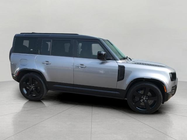 2024 Land Rover Defender Vehicle Photo in GREEN BAY, WI 54303-3330