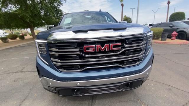 2024 GMC Sierra 1500 Vehicle Photo in GOODYEAR, AZ 85338-1310