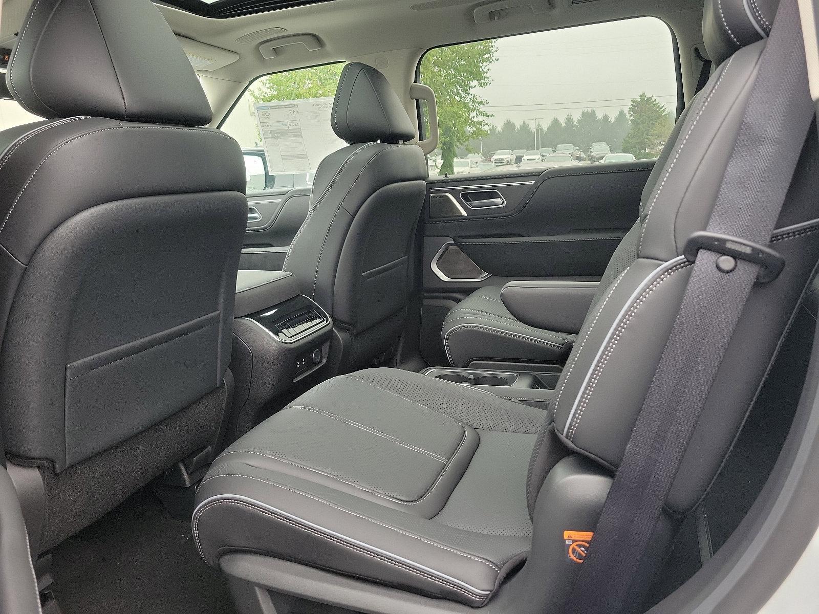 2025 INFINITI QX80 Vehicle Photo in Mechanicsburg, PA 17050