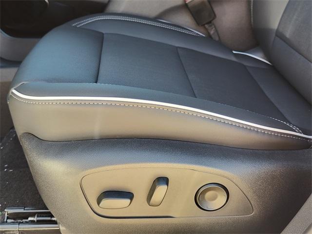 2025 Buick Enclave Vehicle Photo in GAINESVILLE, TX 76240-2013