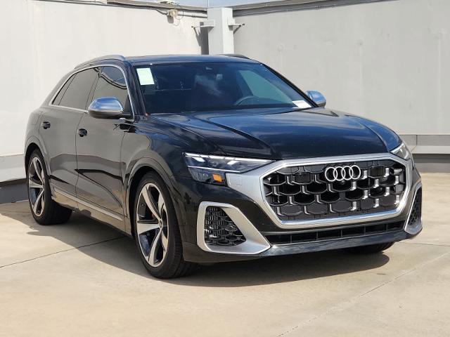 2025 Audi SQ8 Vehicle Photo in SUGAR LAND, TX 77478