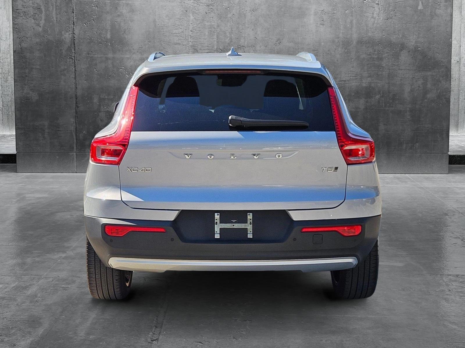 2022 Volvo XC40 Vehicle Photo in Pembroke Pines , FL 33027