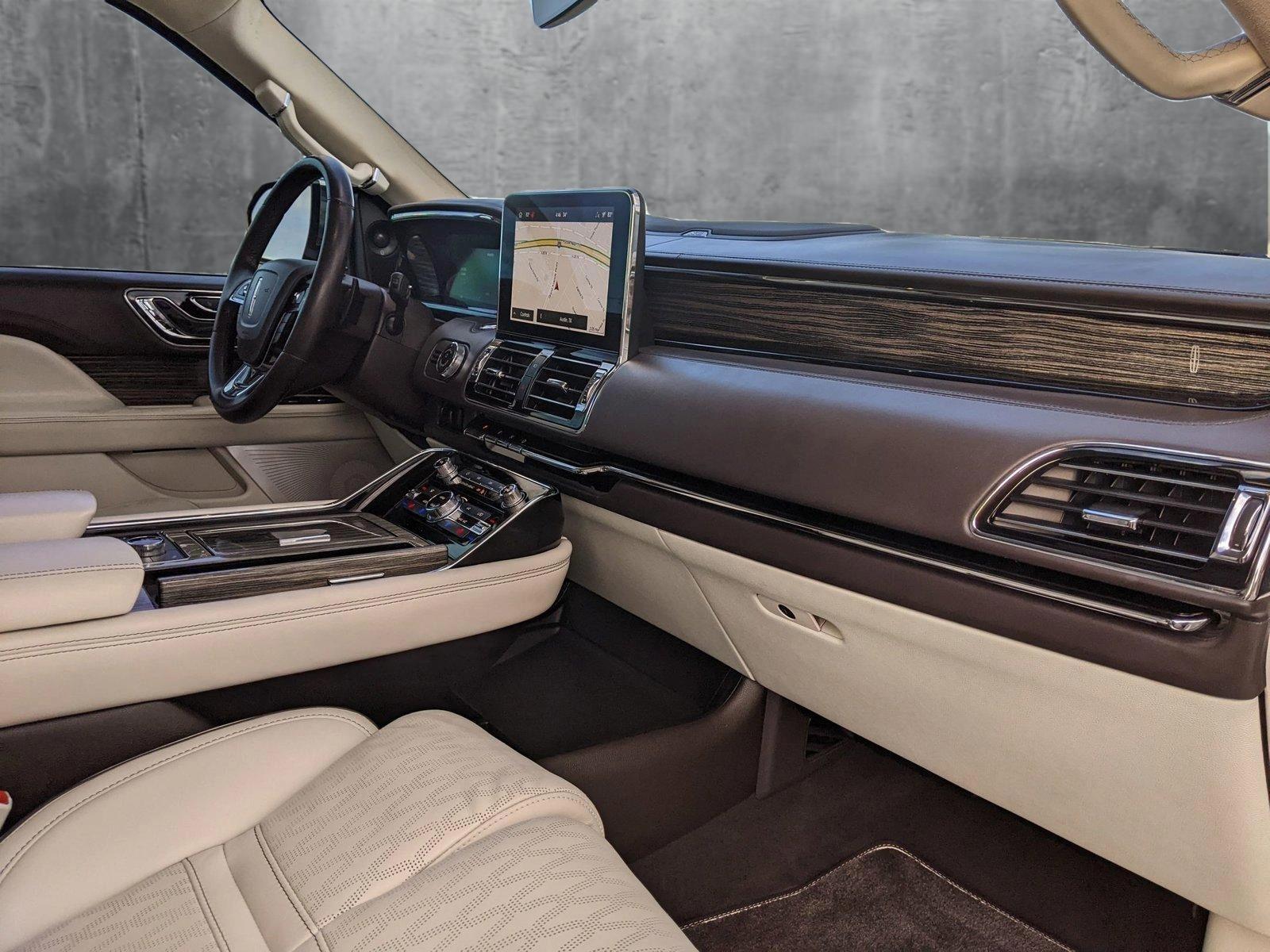 2020 Lincoln Navigator Vehicle Photo in Austin, TX 78728