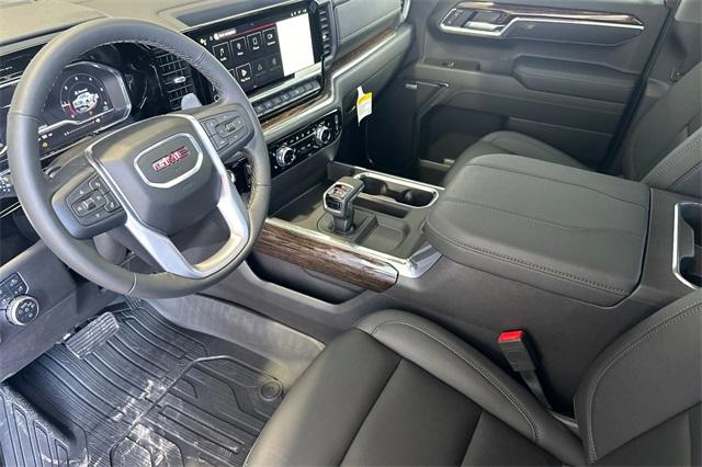 2025 GMC Sierra 1500 Vehicle Photo in ELK GROVE, CA 95757-8703