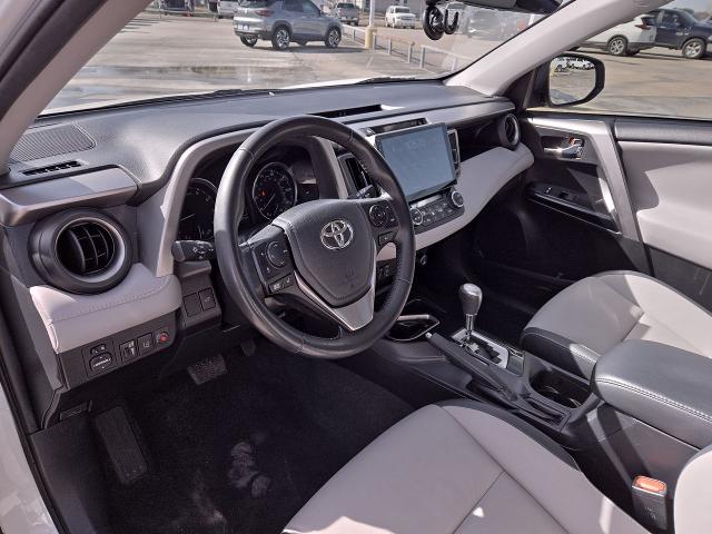 2018 Toyota RAV4 Vehicle Photo in NEDERLAND, TX 77627-8017