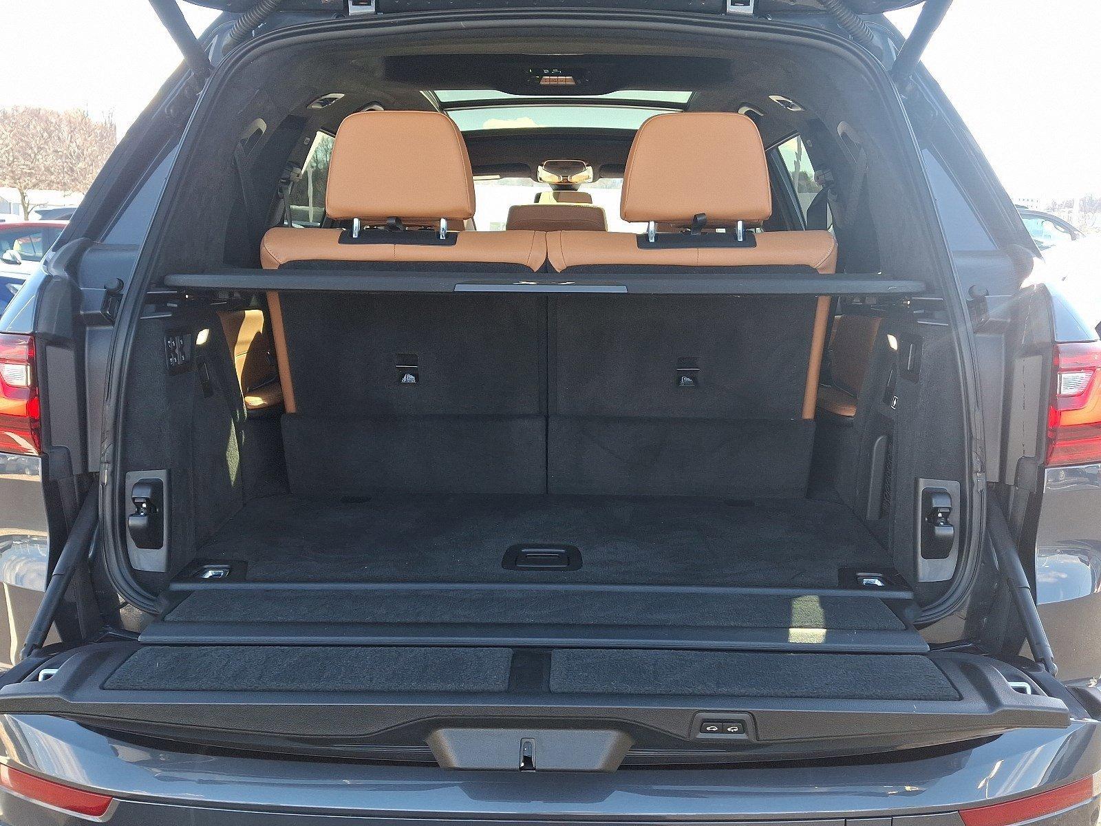2022 BMW X7 xDrive40i Vehicle Photo in Harrisburg, PA 17111