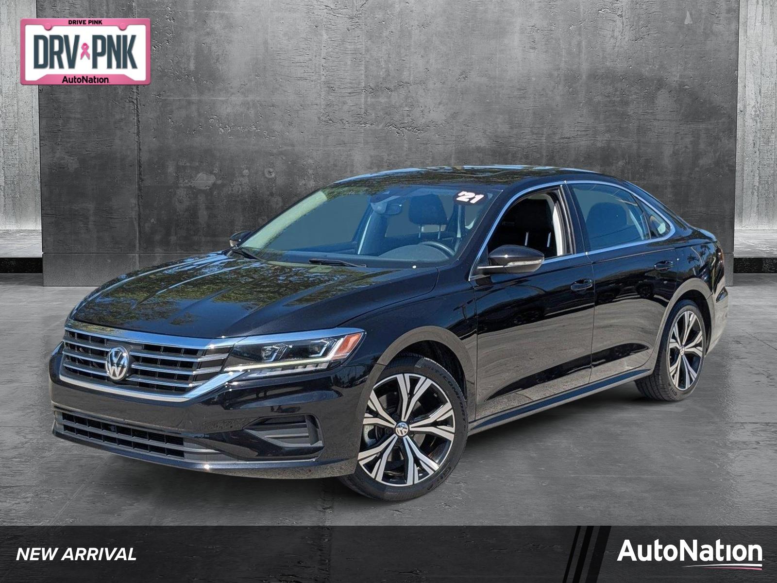 2021 Volkswagen Passat Vehicle Photo in PEMBROKE PINES, FL 33024-6534