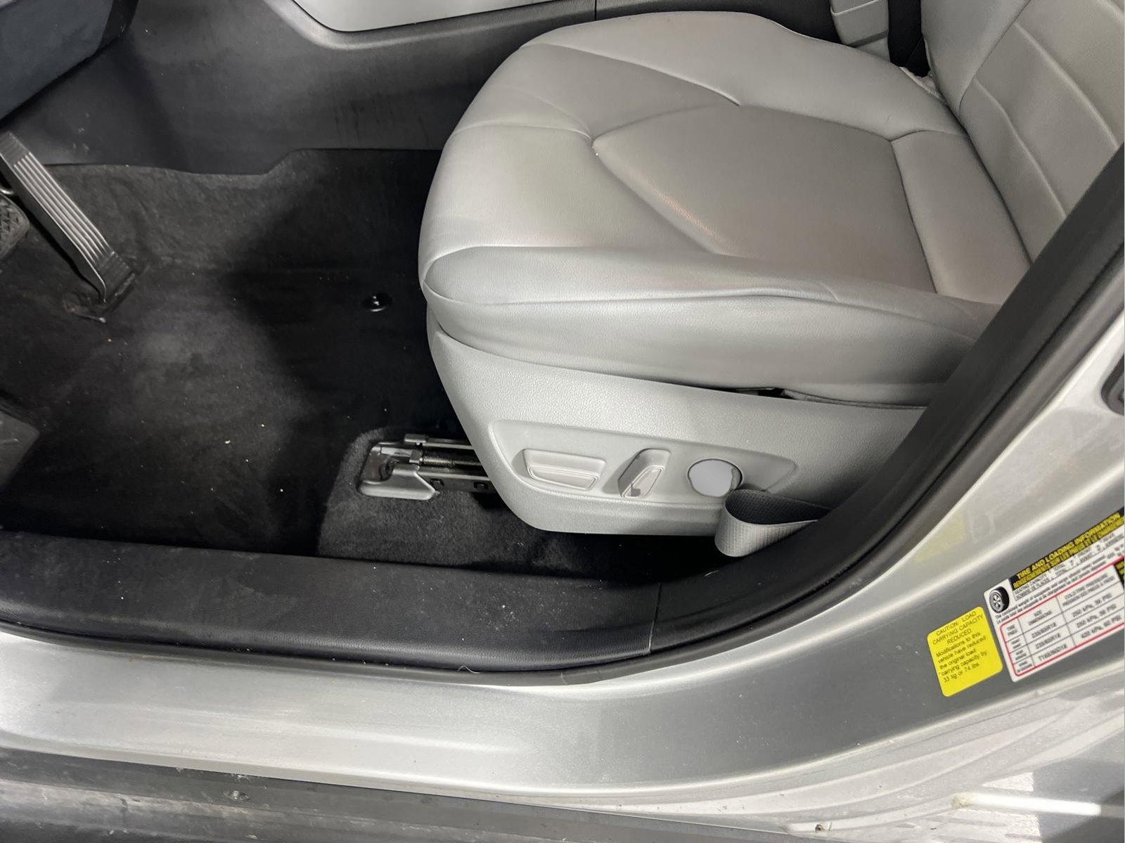 2021 Toyota Highlander Vehicle Photo in GEORGETOWN, TX 78626-7508