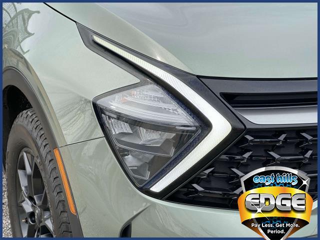 2023 Kia Sportage Vehicle Photo in Roslyn, NY 11576
