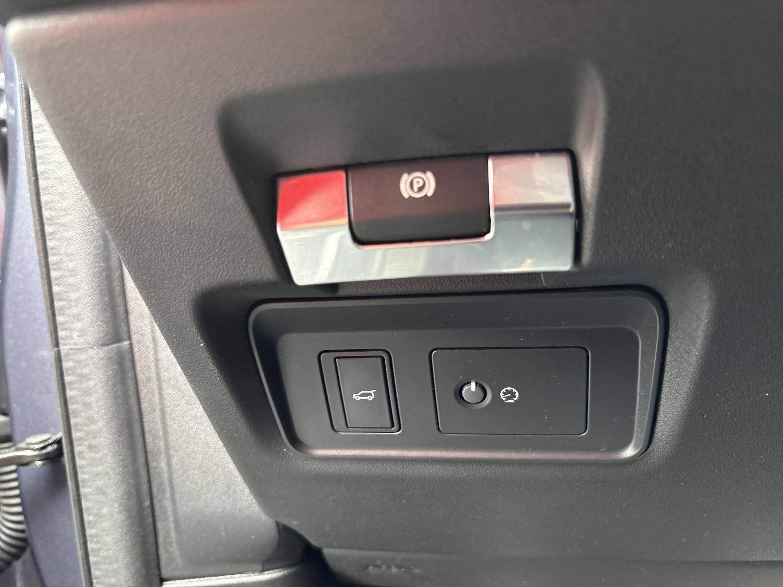 2020 Land Rover Discovery Sport Vehicle Photo in Mechanicsburg, PA 17050
