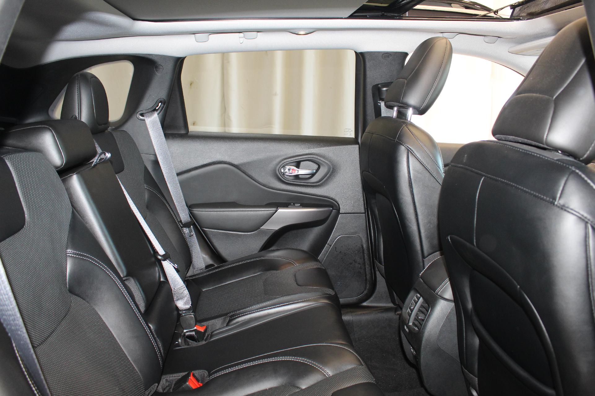 2022 Jeep Cherokee Vehicle Photo in NORTHAMPTON, MA 01060-1120