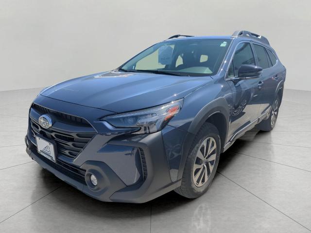 2025 Subaru Outback Vehicle Photo in Green Bay, WI 54304