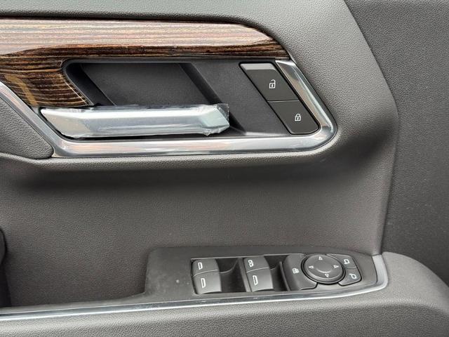 2025 GMC Sierra 1500 Vehicle Photo in COLUMBIA, MO 65203-3903